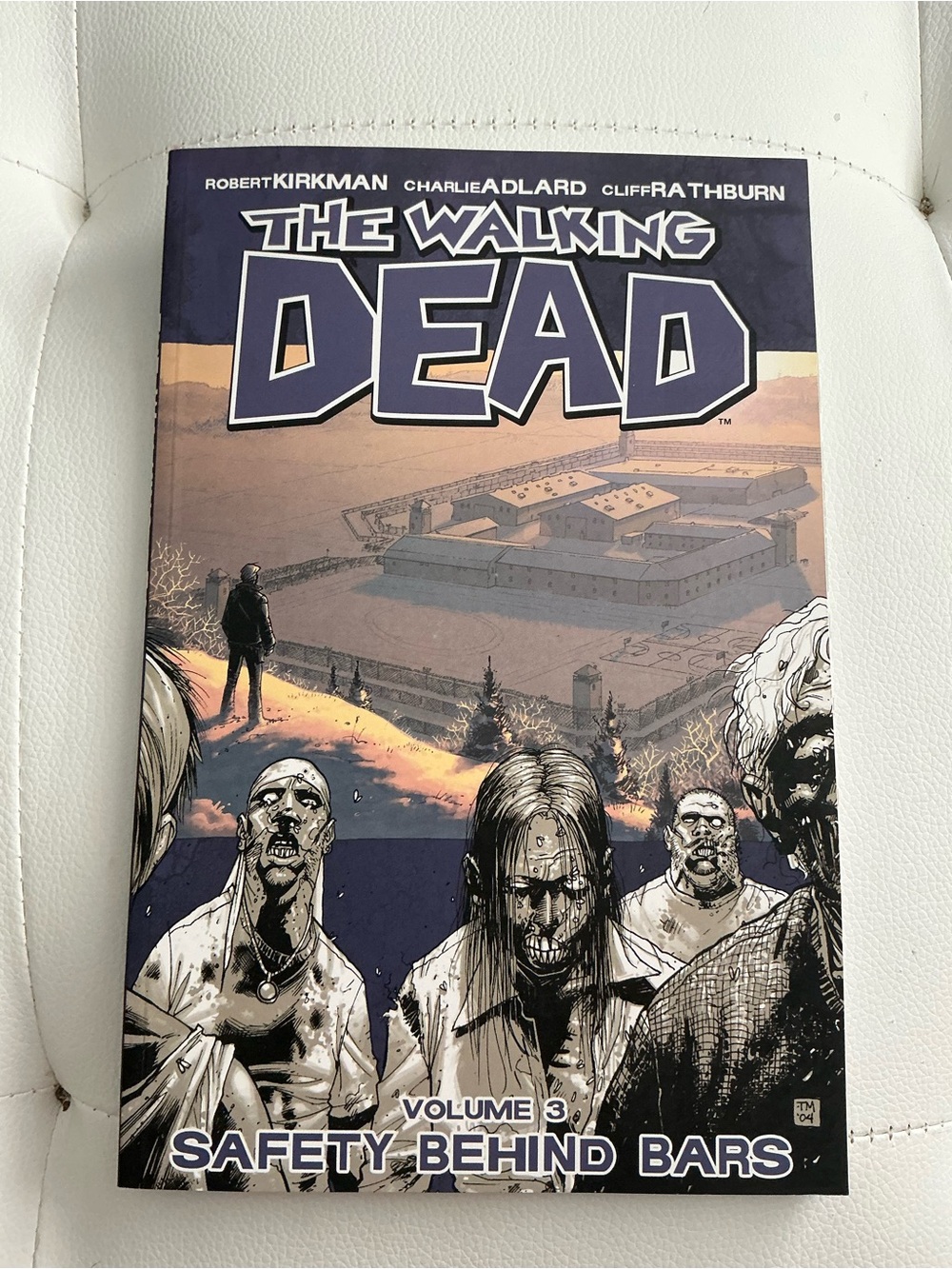 The Walking Dead Vol. 3: Safety Behind Bars - Dark Navy Comic Back Cover
